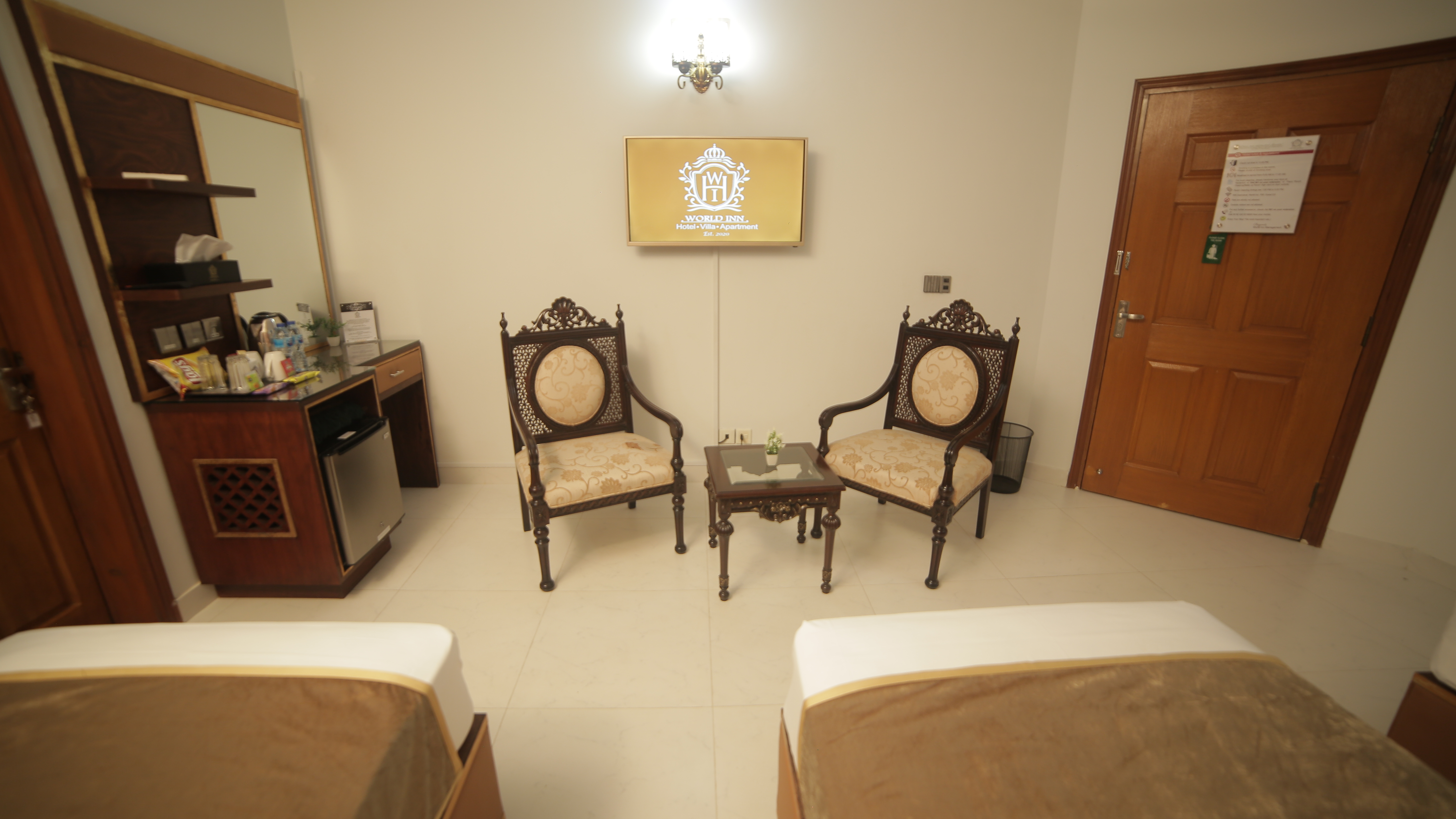 Executive Triplet Room 4